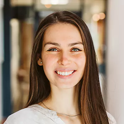 natalia-trabalikova.webp